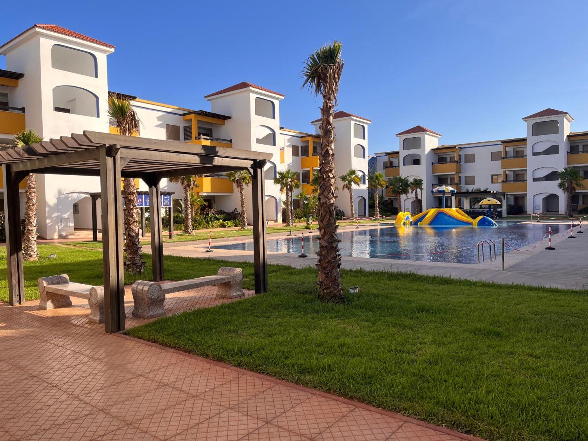Apartement Haut Standing Avec Piscine A La Marina Saïdia Ngoại thất bức ảnh